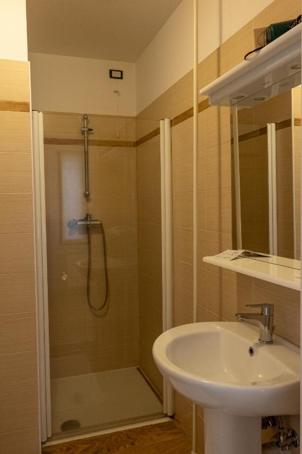 La Stazione Bed & Breakfast Trontano Exterior photo